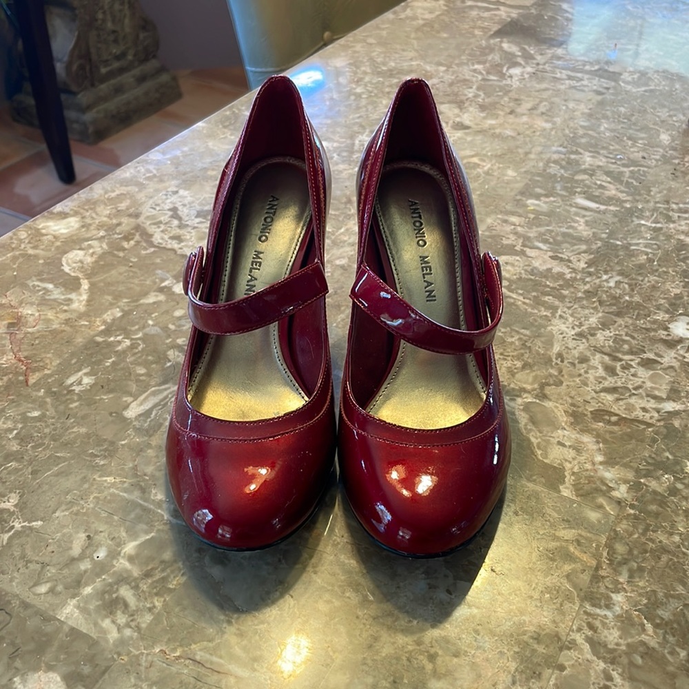 Antonio Melani size 6M Ruby High Heels